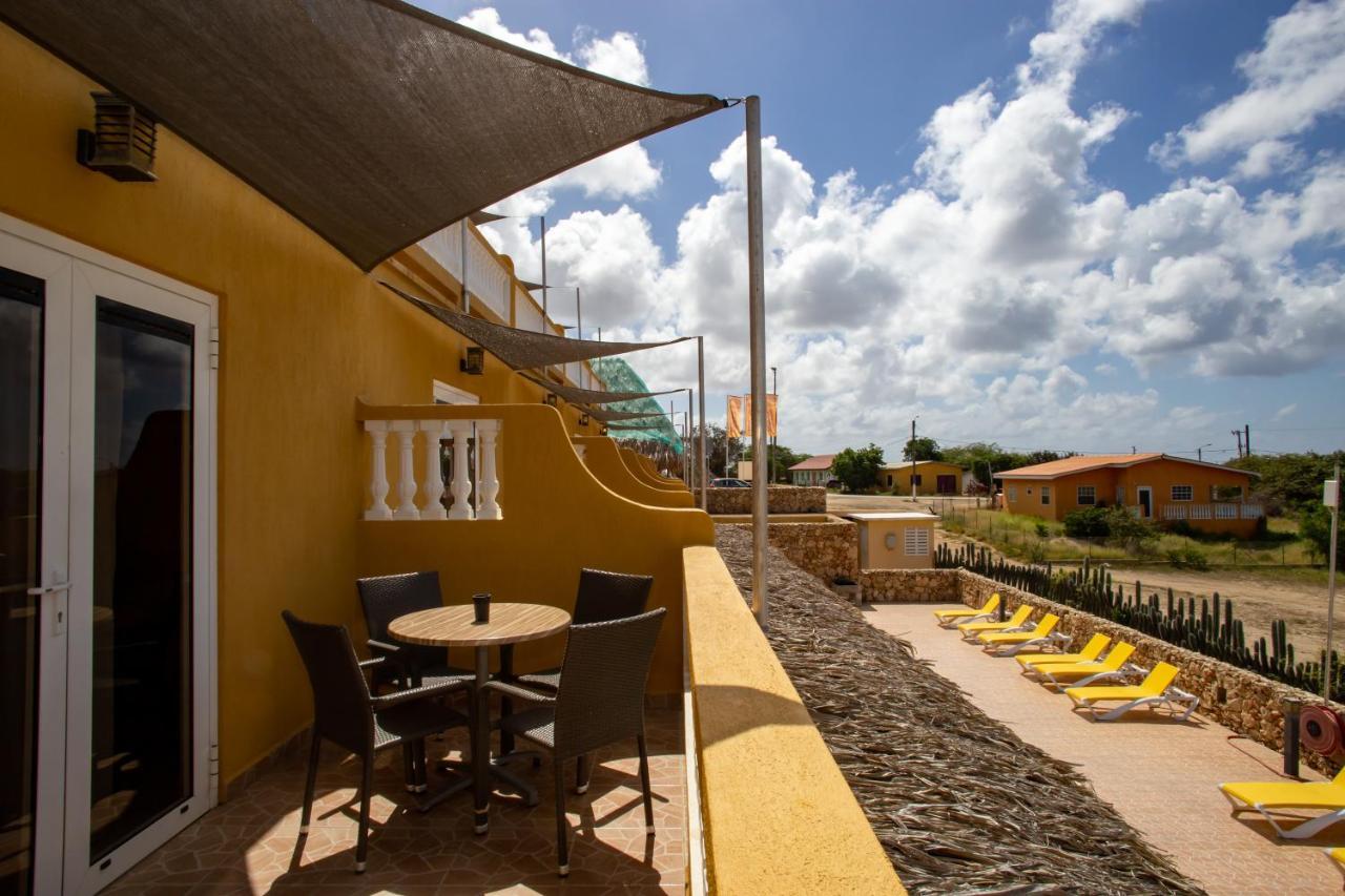 Hillside Resort Bonaire คราเลนไดค์ ภายนอก รูปภาพ