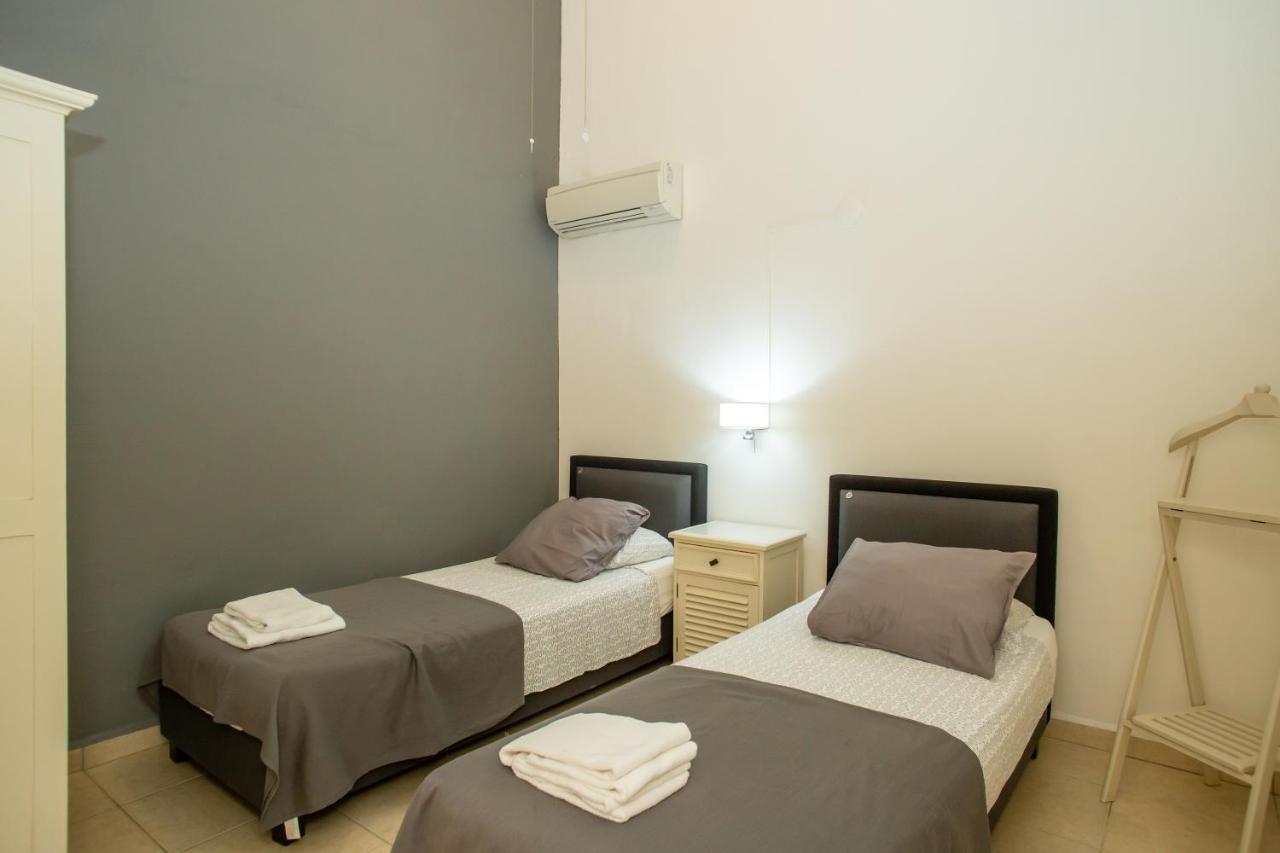 Hillside Resort Bonaire คราเลนไดค์ ภายนอก รูปภาพ